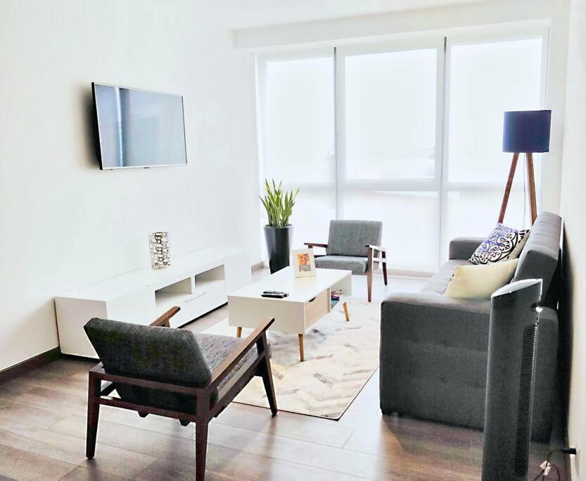 Apartamento Beautiful Hi-rise, King Size, Hs Wi-fi, Pool, Gym Cidade do México